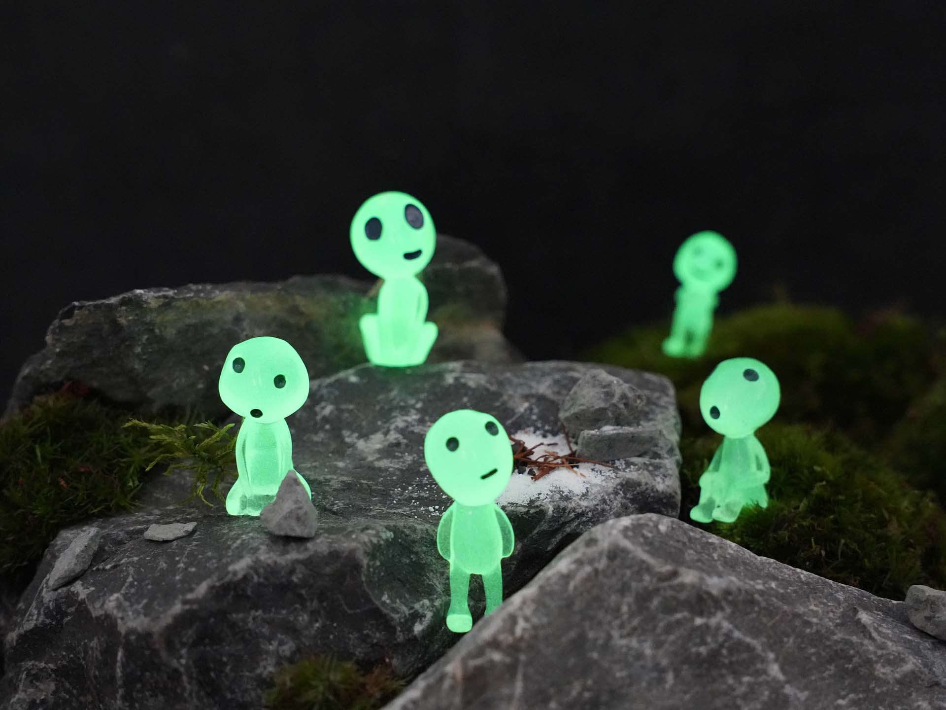 glow in the dark plant seeds Glow In The Dark Planthero's - 10pcs