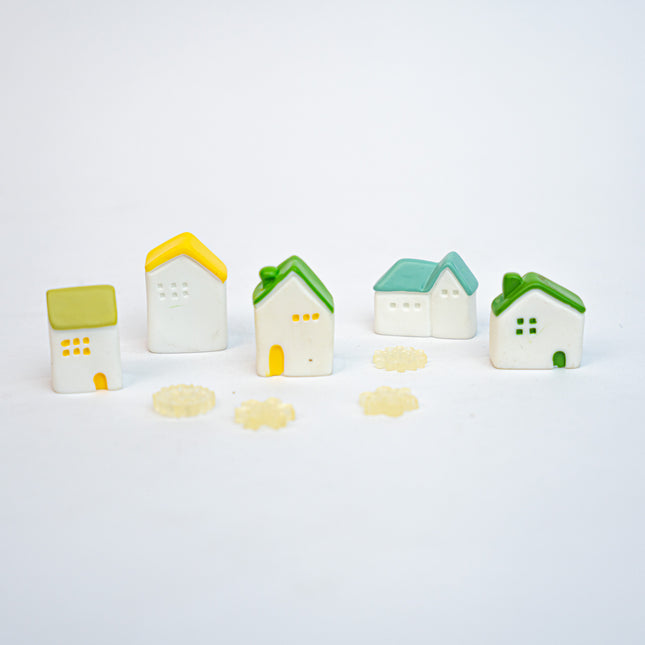 Winter Whimsy - Decoratief miniatuur kerst­dorp - 9 stuks - ↑ 1-3 cm
